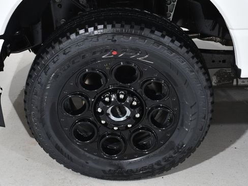 New 2026 Ford F350 Lariat w/ Black Appearance Package image 25