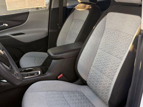 Used 2022 Chevrolet Equinox LS image 14