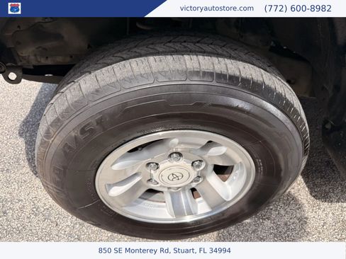 Used 2002 Toyota 4Runner SR5 RWD image 22