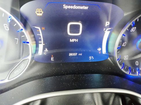 Used 2024 Chrysler Pacifica Touring-L image 24