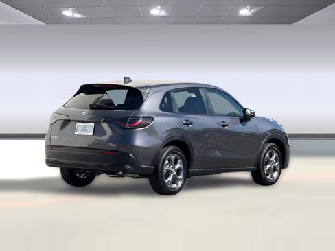 Certified 2026 Honda HR-V LX image 9