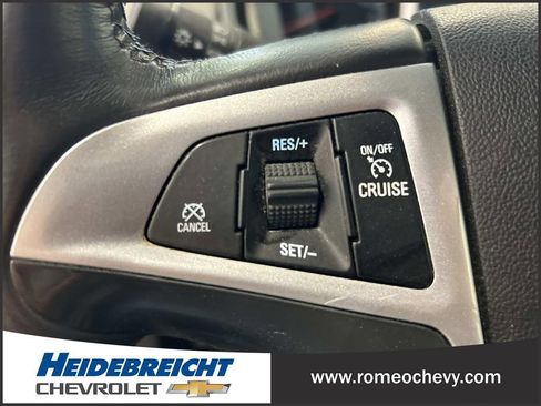 Used 2016 Chevrolet Equinox LTZ w/ Enhanced Convenience Package image 18