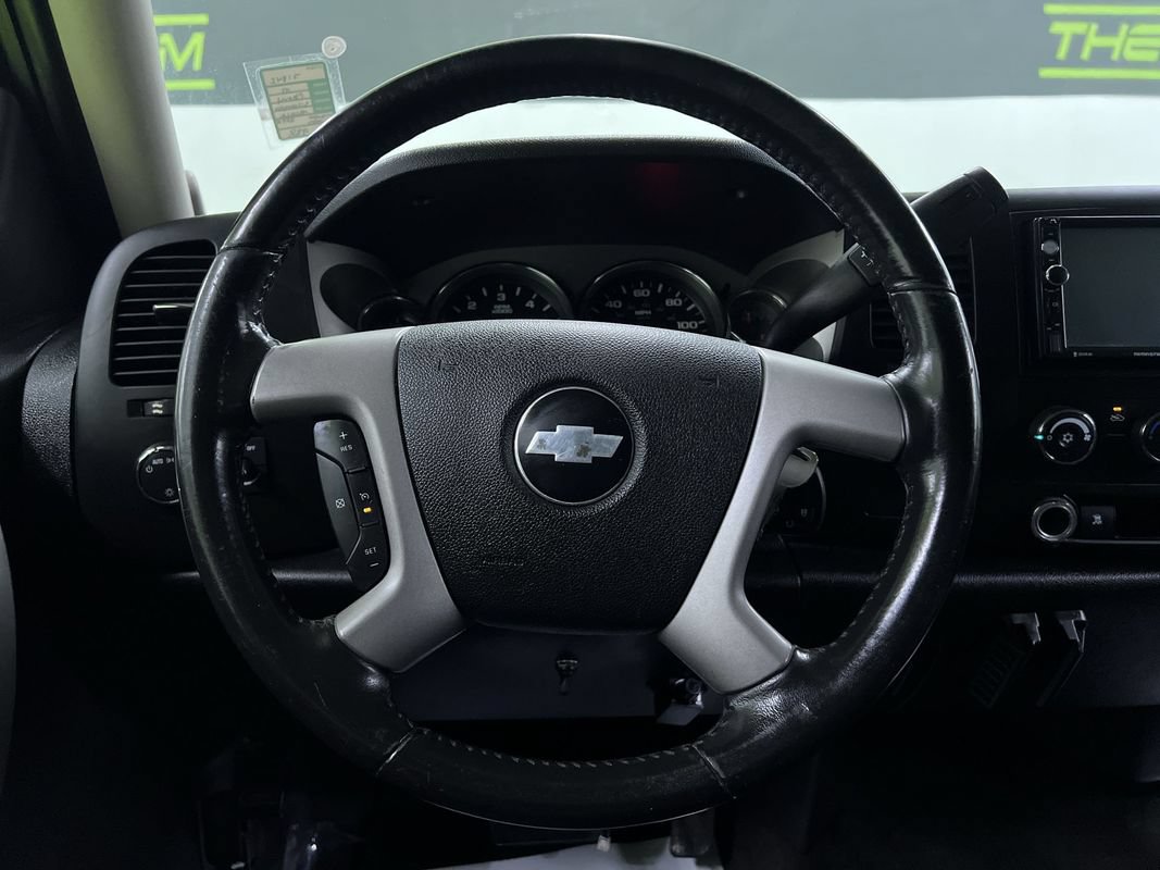 Used 2010 Chevrolet Silverado 1500 LT w/ Power Pack Plus AWD/4WD image 19
