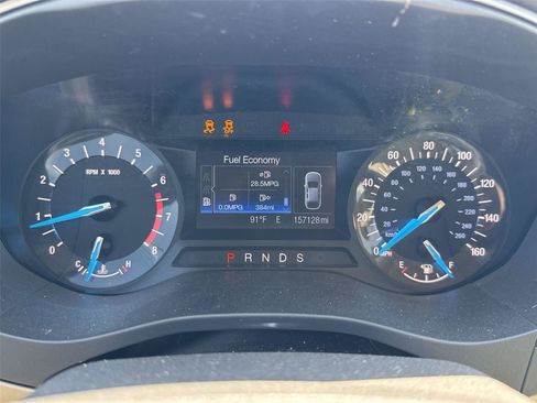 Used 2015 Ford Fusion SE w/ Equipment Group 202A FWD image 15