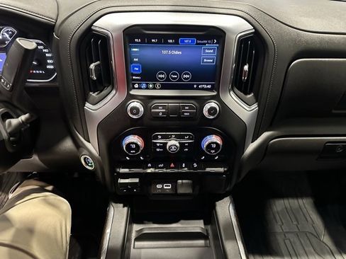 Used 2021 GMC Sierra 1500 Elevation image 10