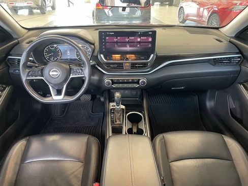 Used 2024 Nissan Altima 2.5 SR w/ SR Premium Package image 13