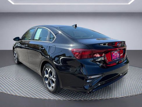 Used 2021 Kia Forte LXS FWD image 4