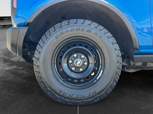 Used 2023 Ford Bronco Black Diamond AWD/4WD image 10