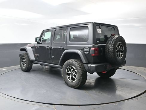 Used 2025 Jeep Wrangler Unlimited Rubicon AWD/4WD image 11