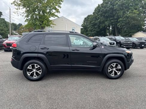 Used 2018 Jeep Cherokee Trailhawk w/ Quick Order Package 27L AWD/4WD image 5