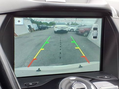 Used 2017 Ford Escape Titanium AWD/4WD image 10