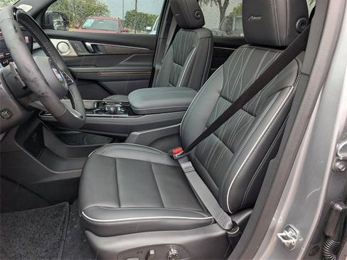 New 2026 Buick Enclave Avenir w/ Super Cruise Package image 18