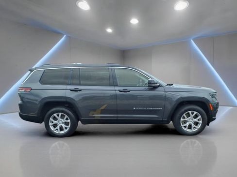 Used 2021 Jeep Grand Cherokee L Limited AWD/4WD image 26