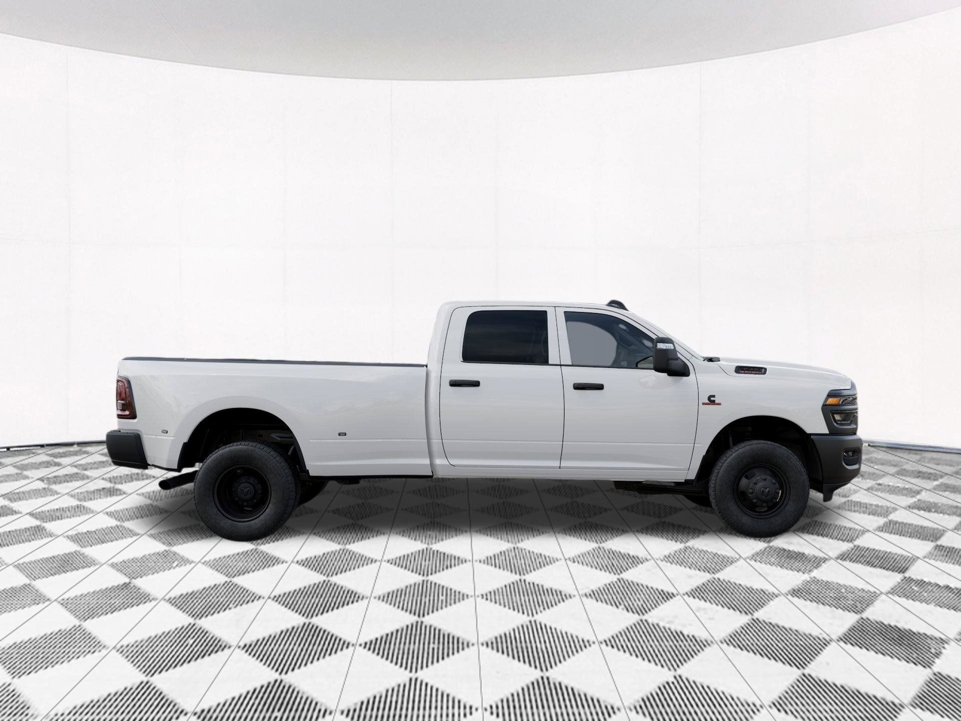 New 2027 RAM 3500 Tradesman AWD/4WD image 30