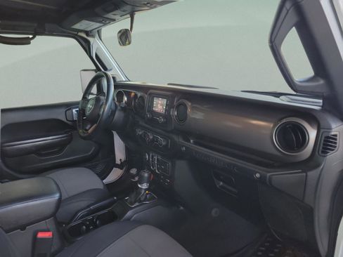 Used 2020 Jeep Wrangler Unlimited Sport image 8