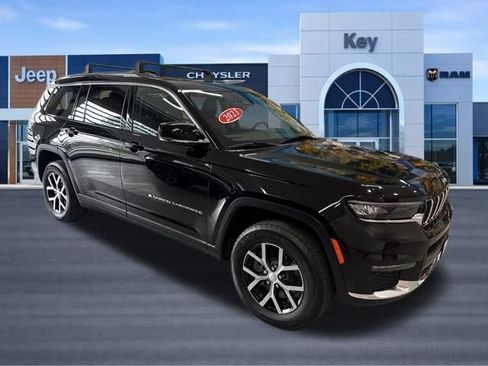 Used 2023 Jeep Grand Cherokee L Limited w/ Trailer Tow Group (B) AWD/4WD image 9