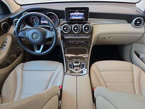 Used 2019 Mercedes-Benz GLC 300 image 15
