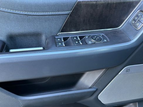 Used 2021 Ford F150 Lariat w/ Equipment Group 502A High image 11