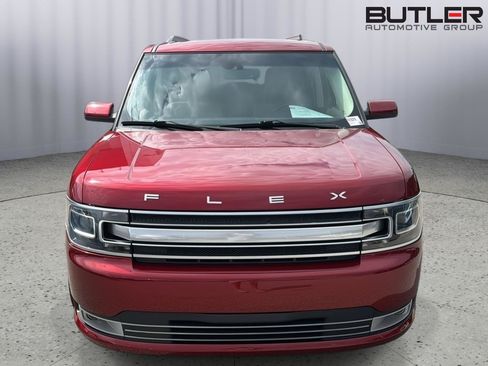 Used 2019 Ford Flex Limited w/ Equipment Group 301A FWD image 9