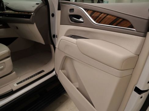 Used 2021 Cadillac Escalade Sport Platinum image 61