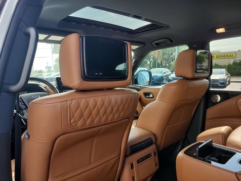 Used 2023 INFINITI QX80 Sensory w/ Cargo Package RWD image 11