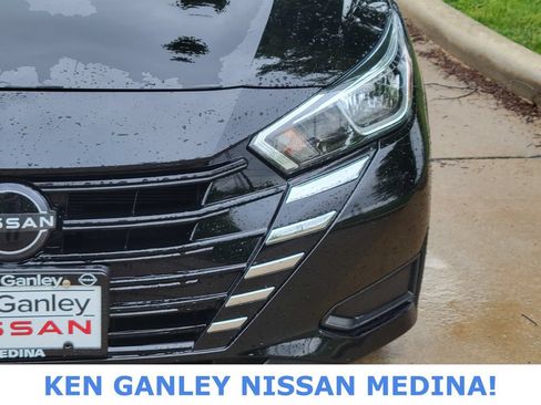 Certified 2024 Nissan Versa SV FWD image 10