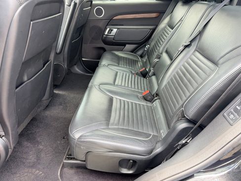 Used 2019 Land Rover Discovery HSE AWD/4WD image 18