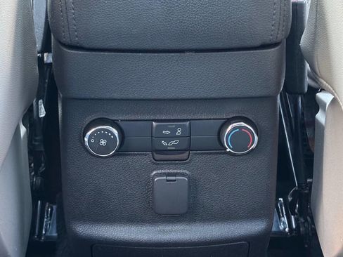 Used 2018 Ford Explorer XLT w/ Equipment Group 202A image 14