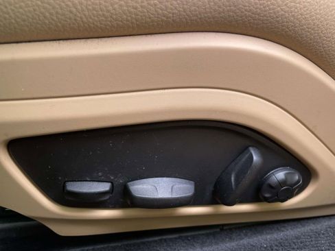 Certified 2022 Porsche Panamera 4 Platinum Edition image 17