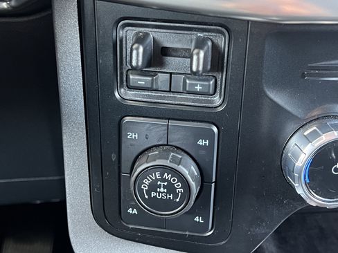 Used 2023 Ford F150 Lariat w/ Equipment Group 502A High image 49