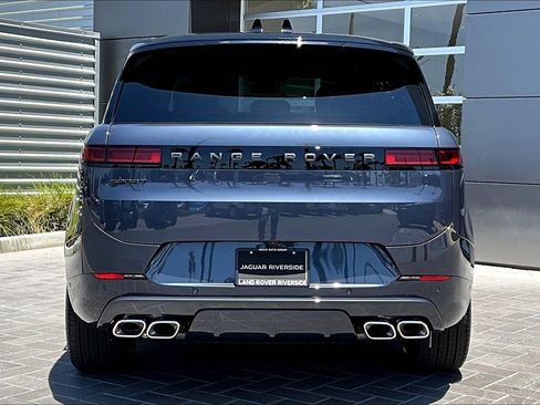 New 2025 Land Rover Range Rover Sport Dynamic SE image 4