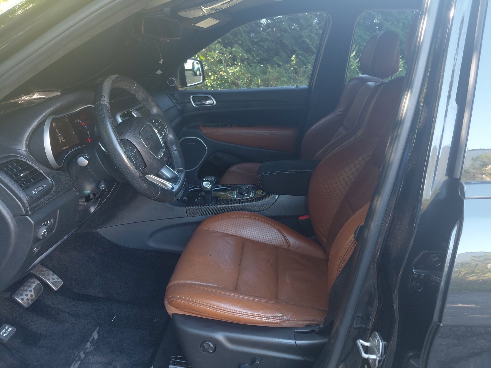 Used 2015 Jeep Grand Cherokee SRT w/ Trailer Tow Group IV AWD/4WD image 4