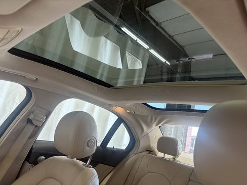 Used 2015 Mercedes-Benz C 300 4MATIC Sedan image 13