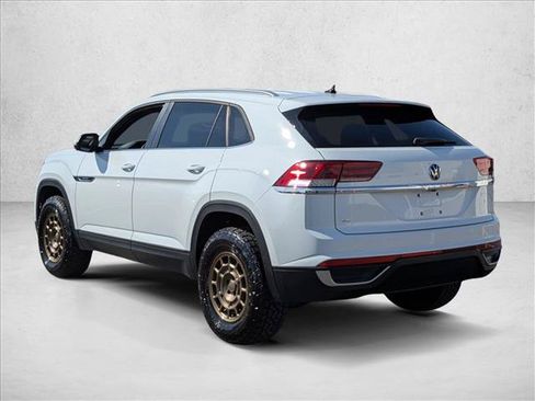 Used 2021 Volkswagen Atlas Cross Sport SE FWD image 7