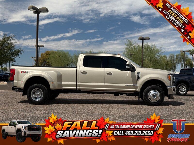 Used 2018 Ford F350 Lariat w/ Lariat Ultimate Package AWD/4WD image 4