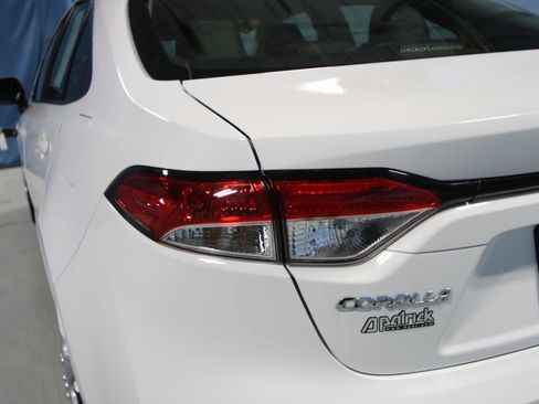 Used 2023 Toyota Corolla LE image 30