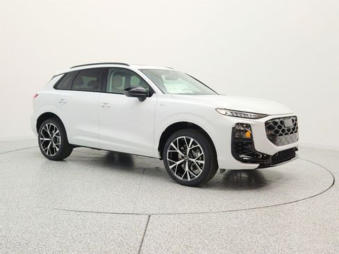 New 2026 Audi Q3 quattro 2.0T AWD/4WD image 3