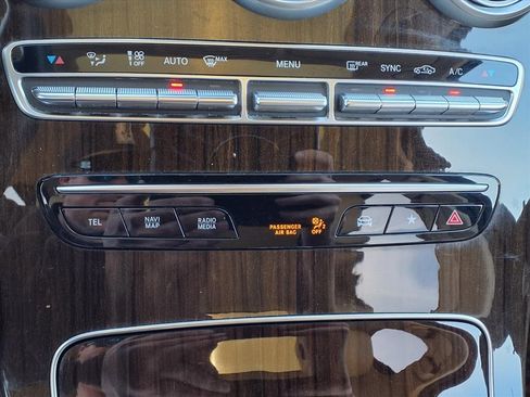 Used 2021 Mercedes-Benz GLC 300 image 18