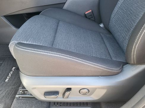 Certified 2023 Nissan Rogue SV AWD/4WD image 24