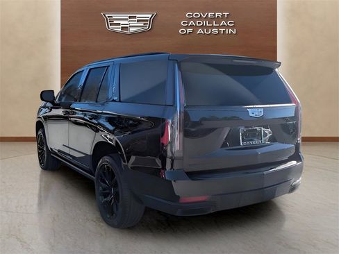 Used 2021 Cadillac Escalade Sport Platinum w/ LPO, ONYX Package image 5