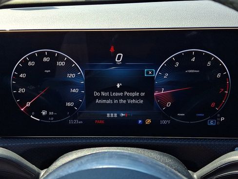 Used 2025 Mercedes-Benz CLA 250 4MATIC image 26