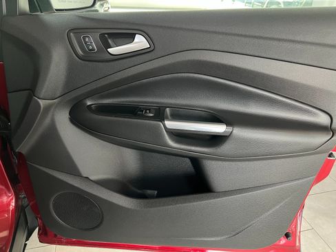 Used 2018 Ford Escape Titanium AWD/4WD image 28