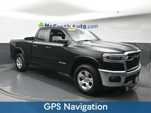 Used 2025 RAM 1500 Big Horn AWD/4WD image 2