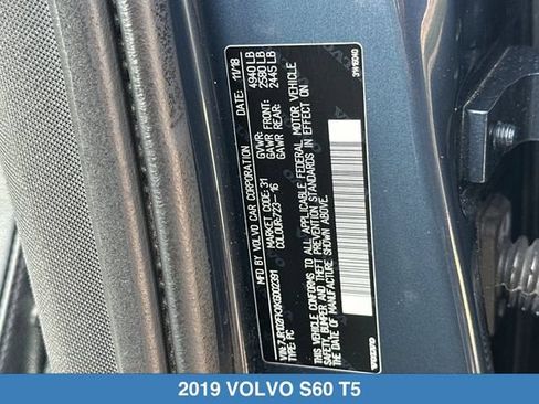 Used 2019 Volvo S60 T5 Momentum w/ Premium Package FWD image 31