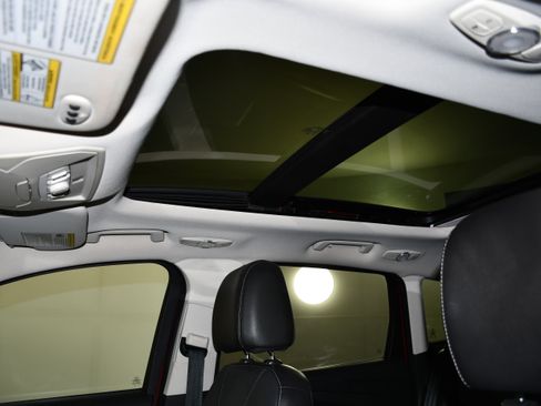 Used 2013 Ford Escape Titanium w/ Parking Technology Pkg AWD/4WD image 39