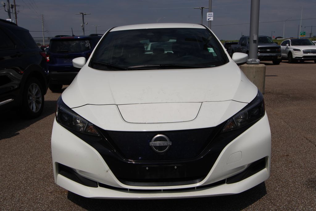 Used 2025 Nissan Leaf S FWD image 2