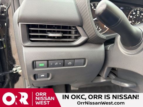 Used 2025 Nissan Sentra S image 26