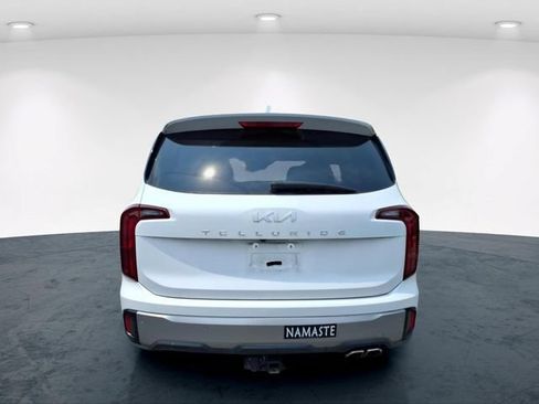 Used 2025 Kia Telluride S FWD image 14