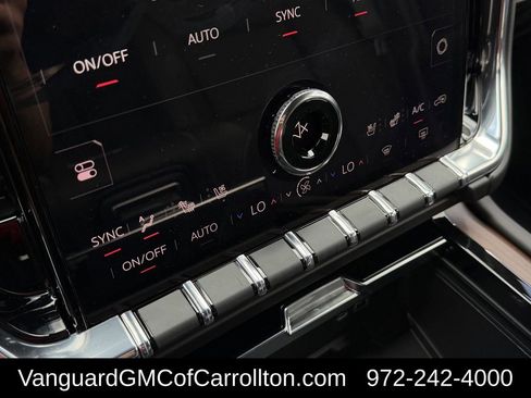 New 2026 GMC Yukon XL Denali w/ Denali Reserve Package AWD/4WD image 17