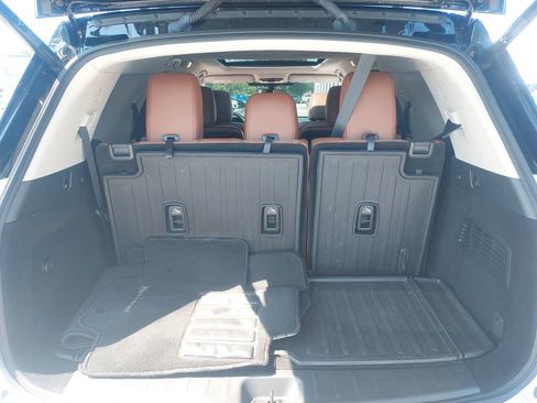 Used 2023 Nissan Pathfinder Platinum AWD/4WD image 36